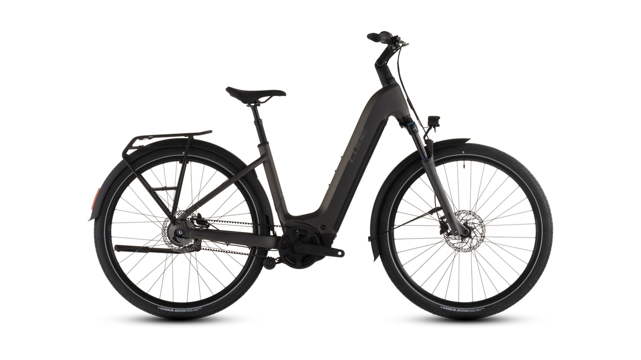 Main image of CUBE CUBE TOURING HYBRID COMFORT SLX 800 CHARCOAL/CHROME