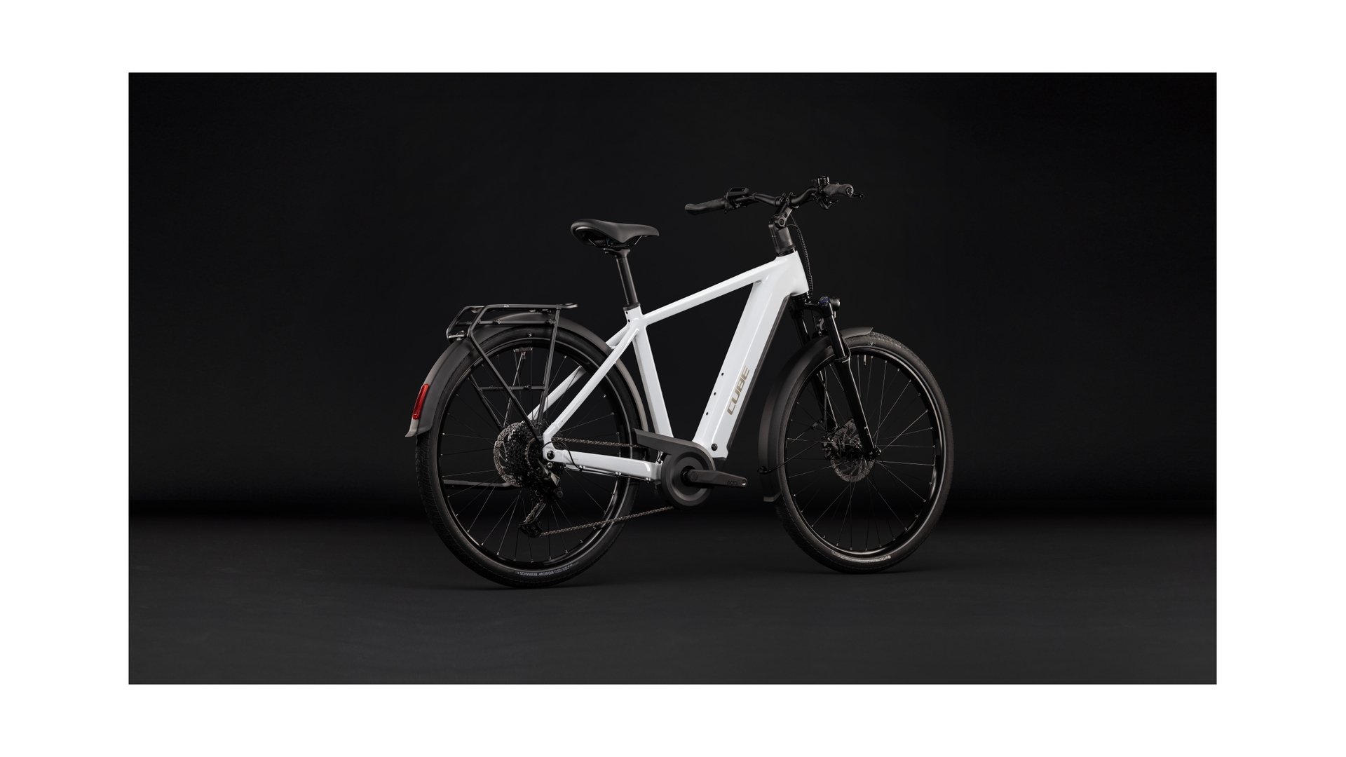 Cube Touring Hybrid ONE 600 metallicwhite´n´chrome