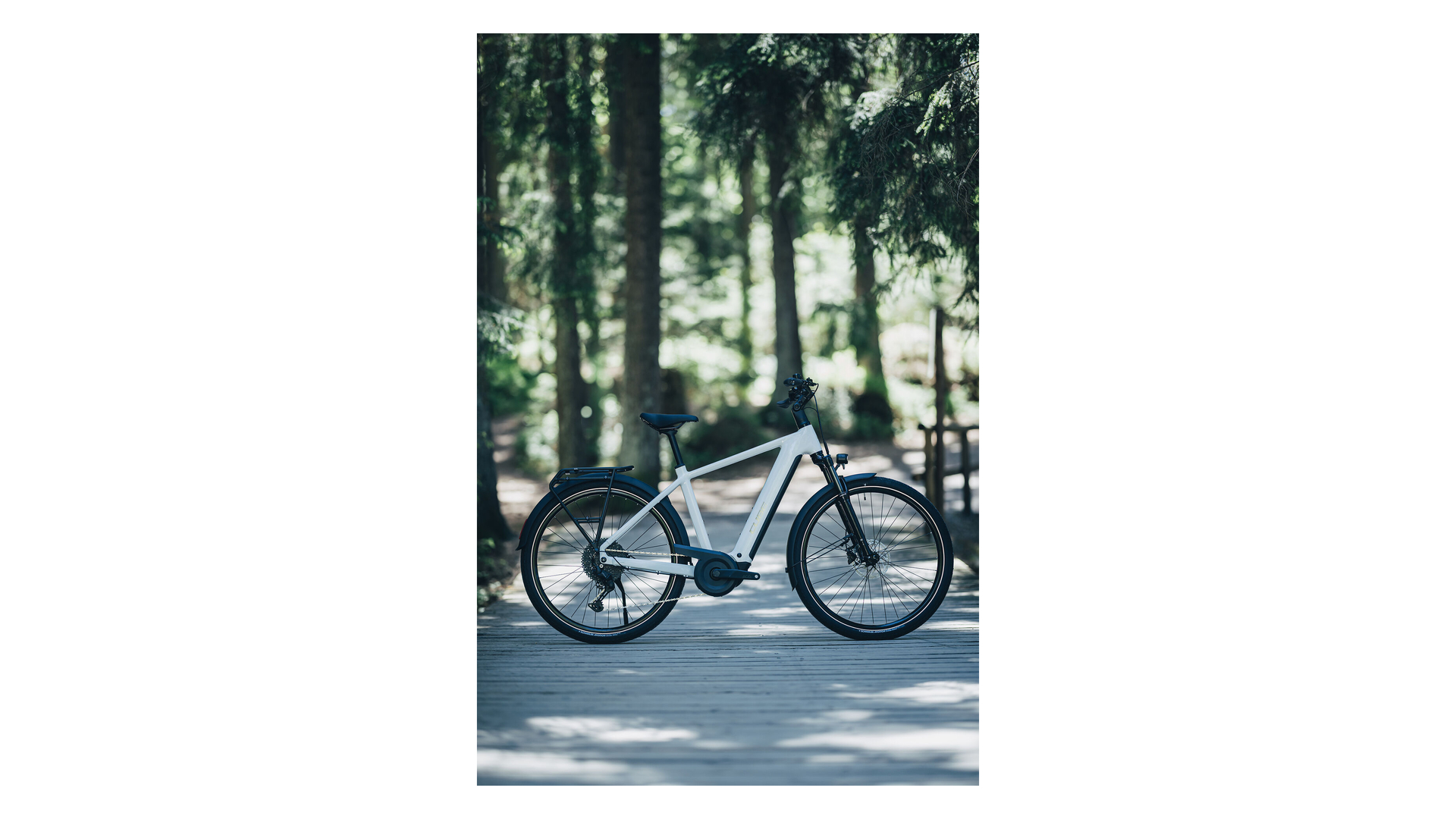 Cube Touring Hybrid ONE 600 metallicwhite´n´chrome