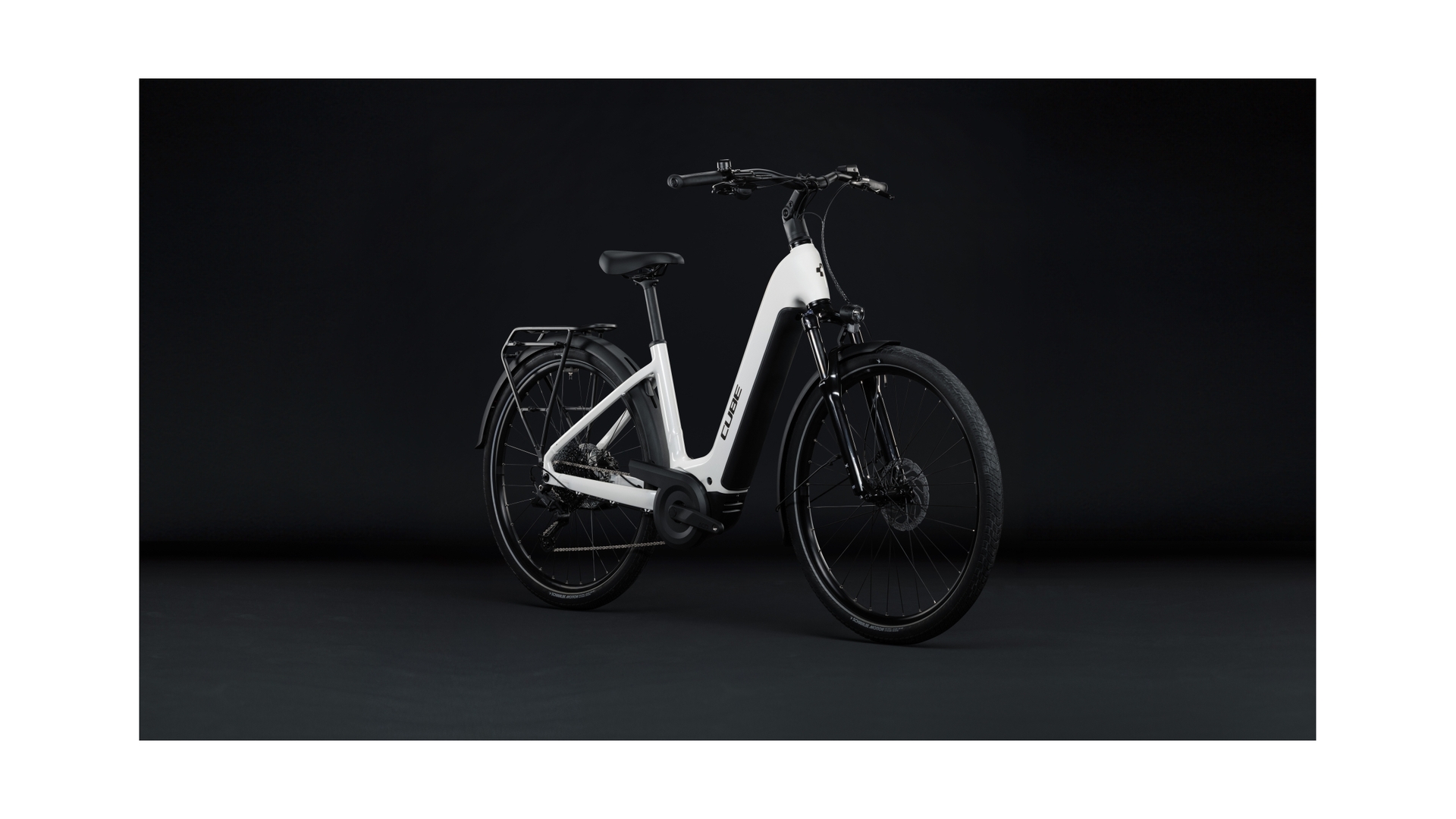 Cube Touring Hybrid ONE 600 metallicwhite´n´chrome