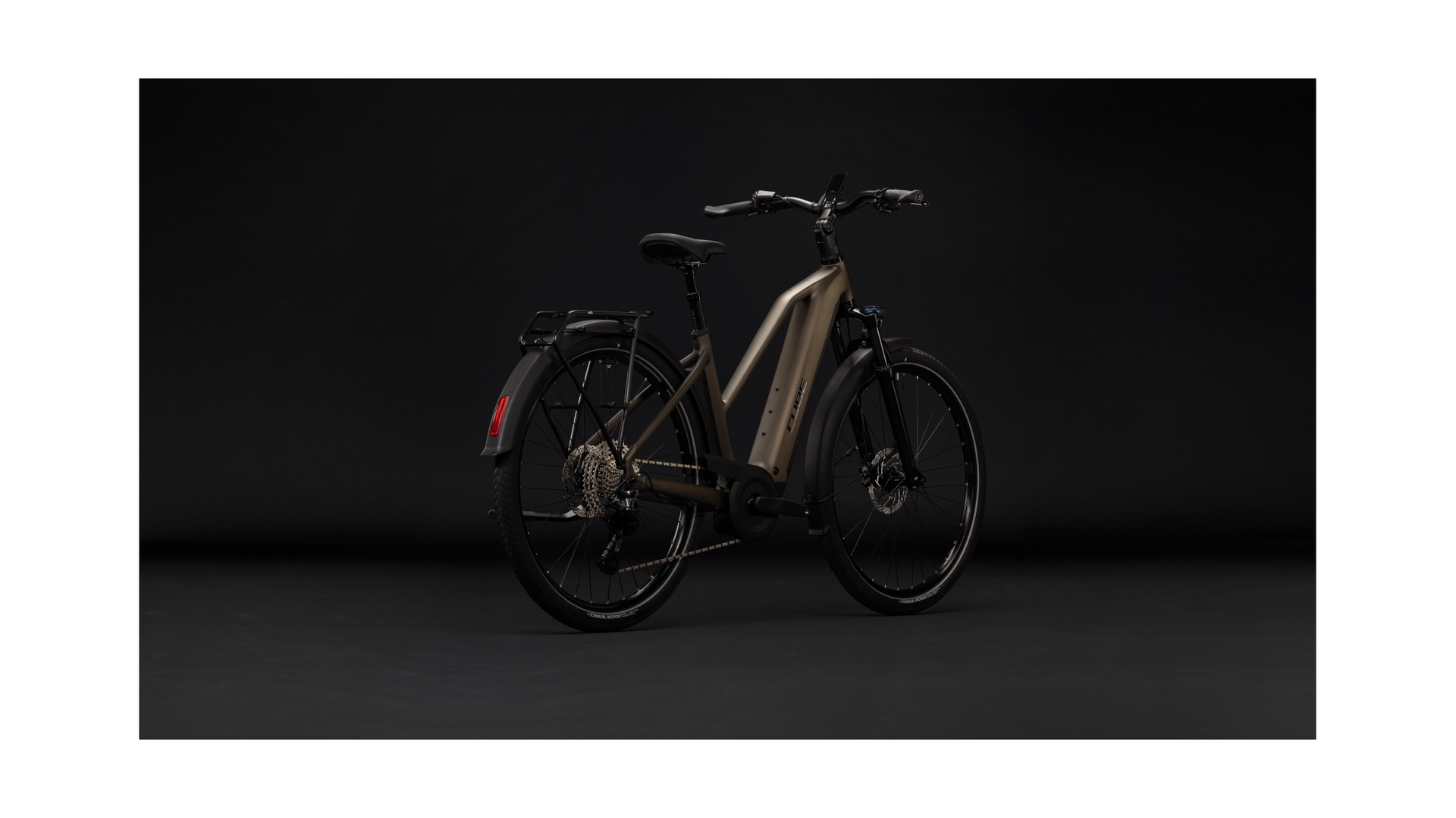 Cube Touring Hybrid Pro 800 metallicumbra´n´black