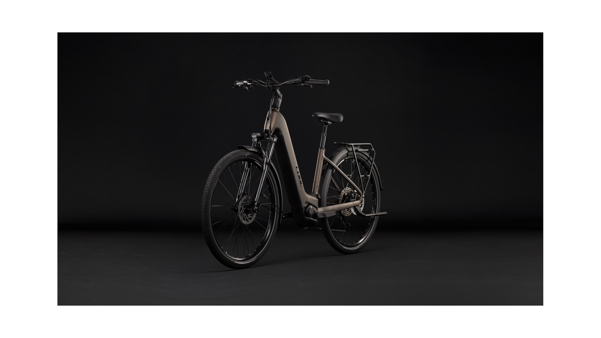 Cube Touring Hybrid Pro 800 metallicumbra´n´black