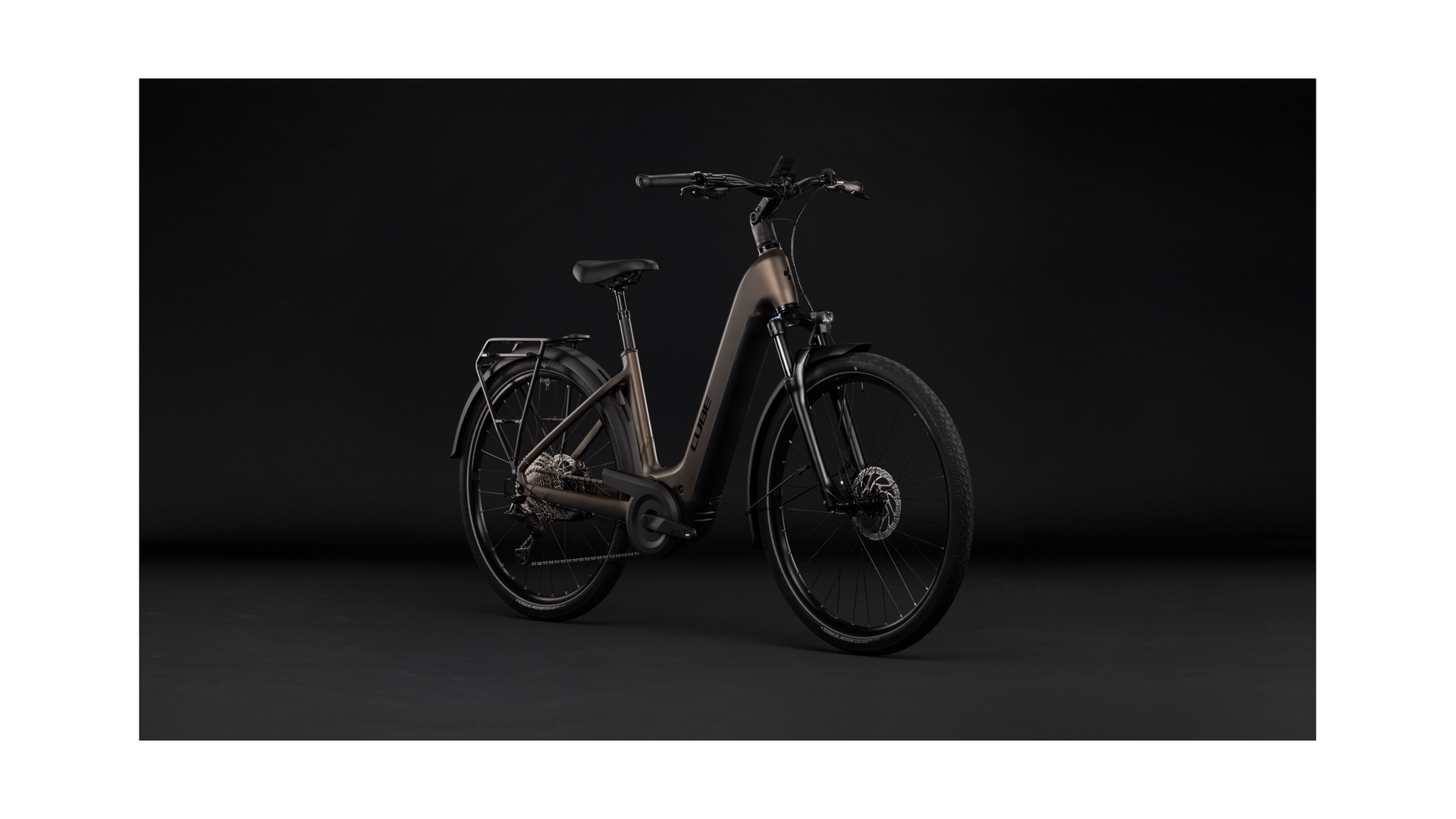 Cube Touring Hybrid Pro 800 metallicumbra´n´black