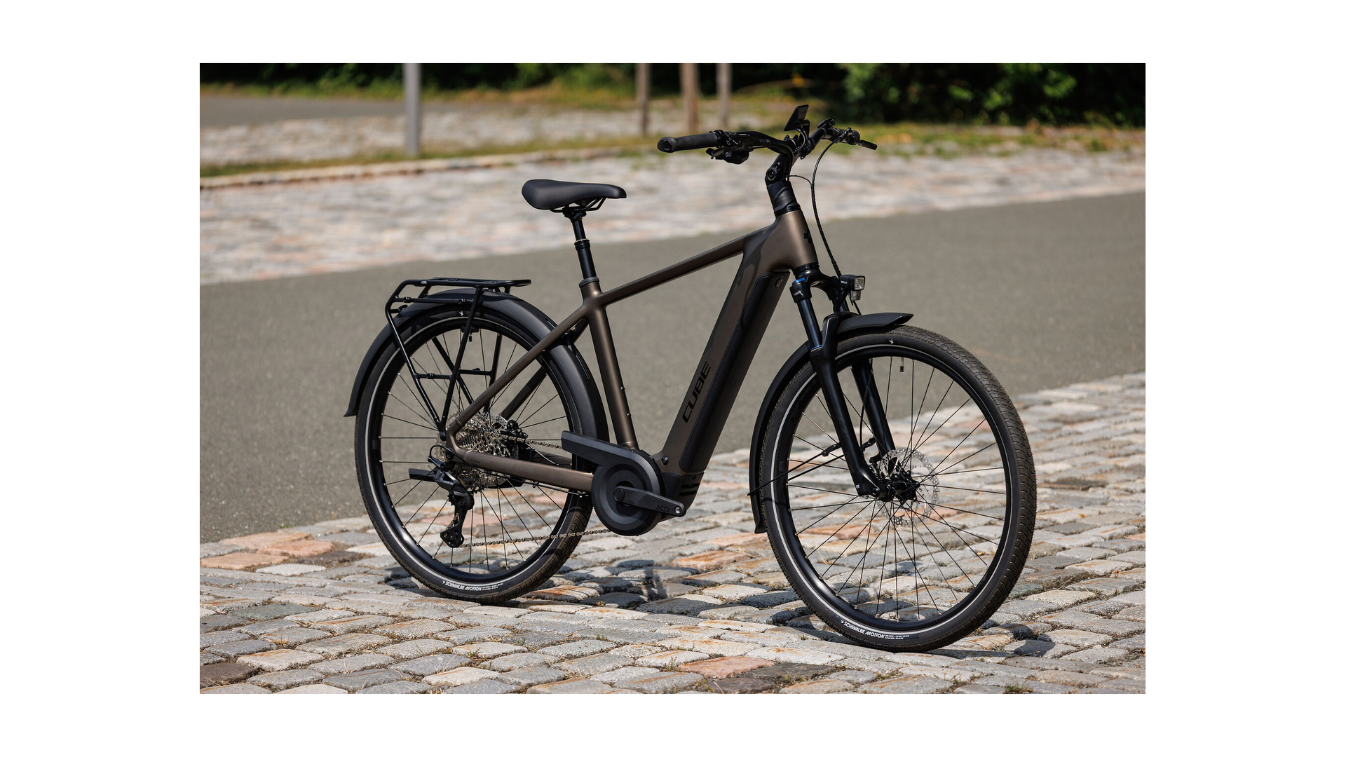 Cube Touring Hybrid Pro 800 metallicumbra´n´black
