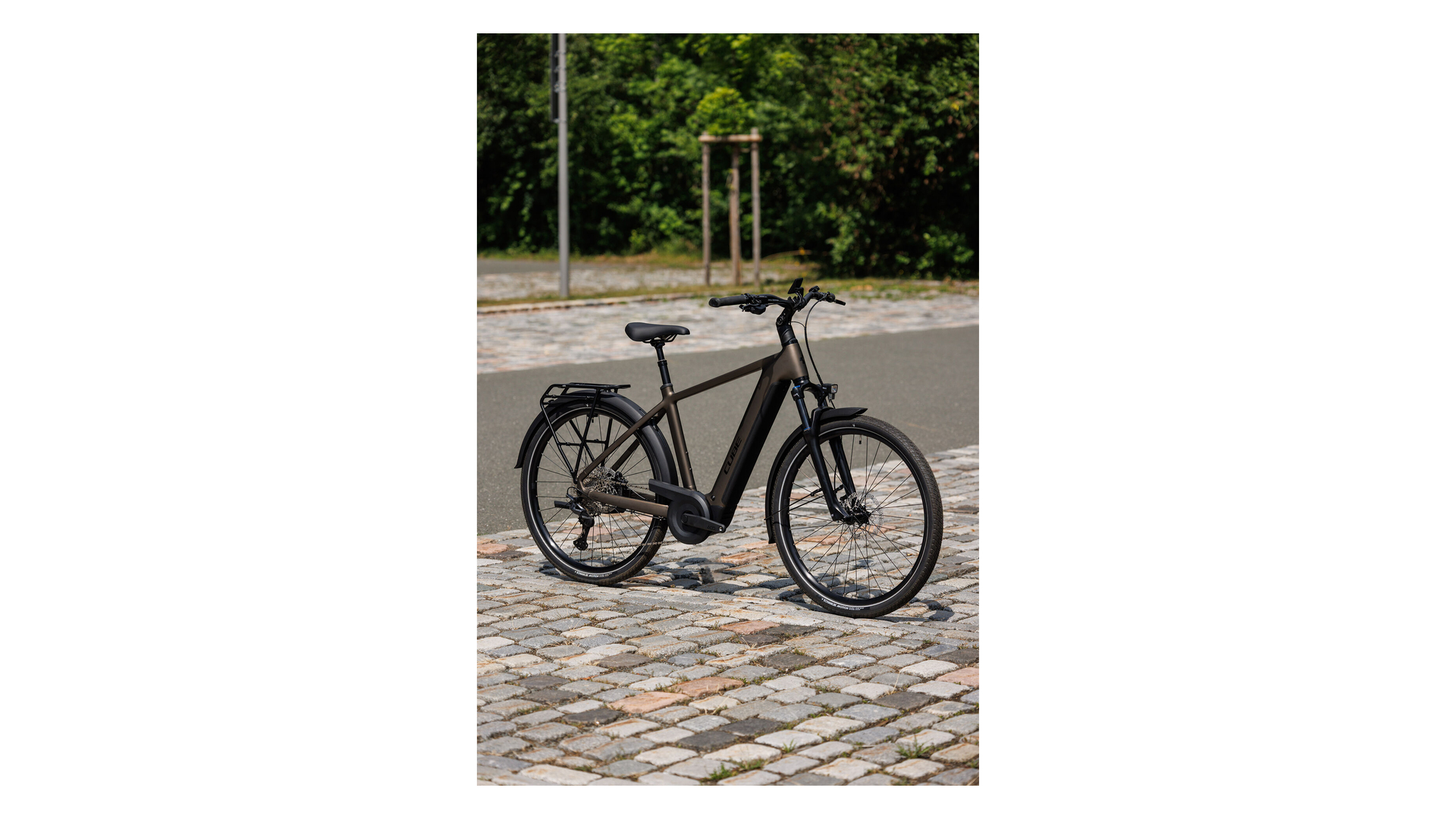 Cube Touring Hybrid Pro 800 metallicumbra´n´black