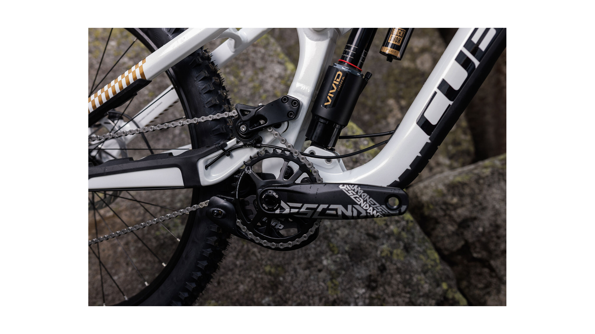 Cube TWO15 Race powdergold´n´black