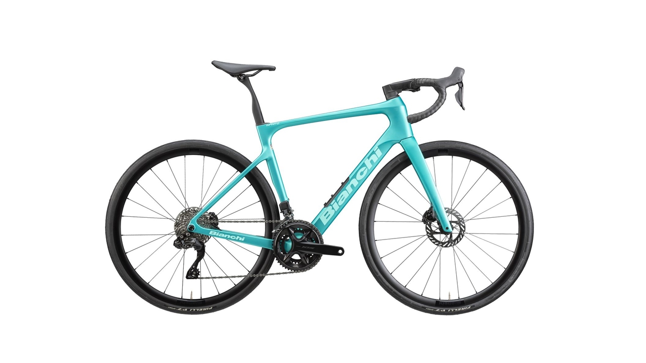 Main image of Bianchi INFINITO SHIMANO 105 Di2 12S Celeste YVB1KI